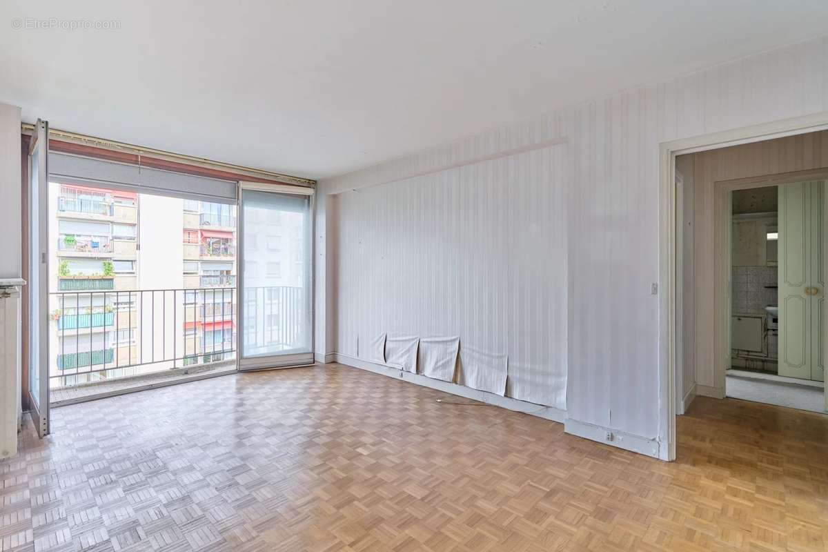 Appartement à PARIS-20E