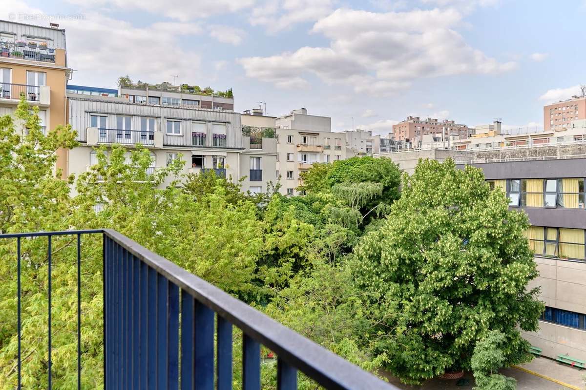 Appartement à PARIS-20E