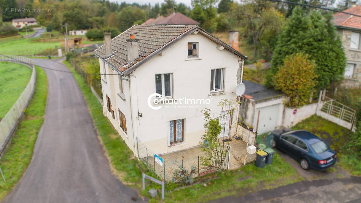 Maison à CELLES-SUR-DUROLLE