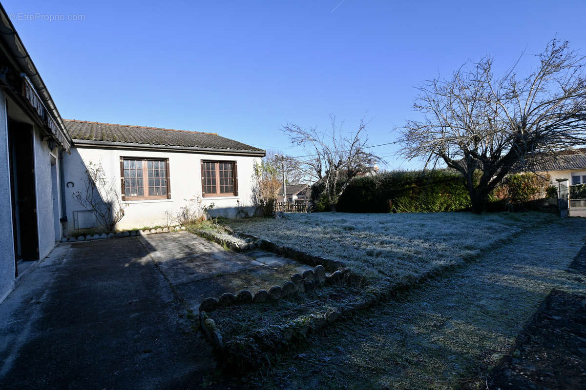 Maison à AVALLON