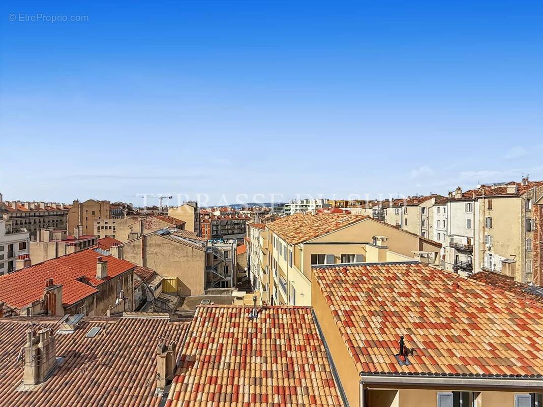 Appartement à MARSEILLE-2E