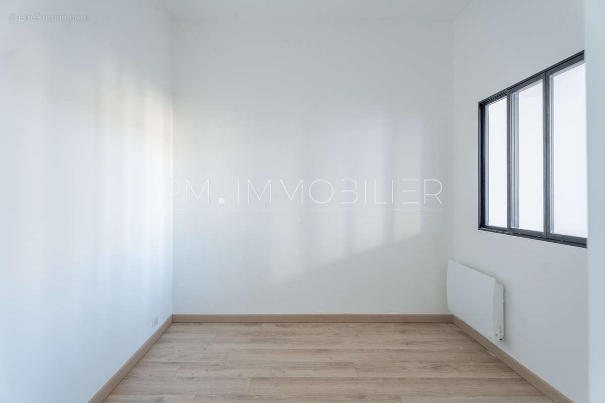 Appartement à MARSEILLE-5E