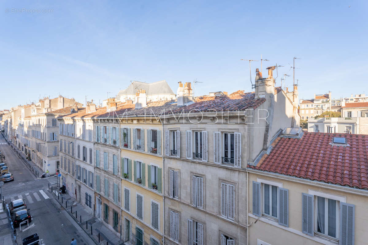 Appartement à MARSEILLE-5E