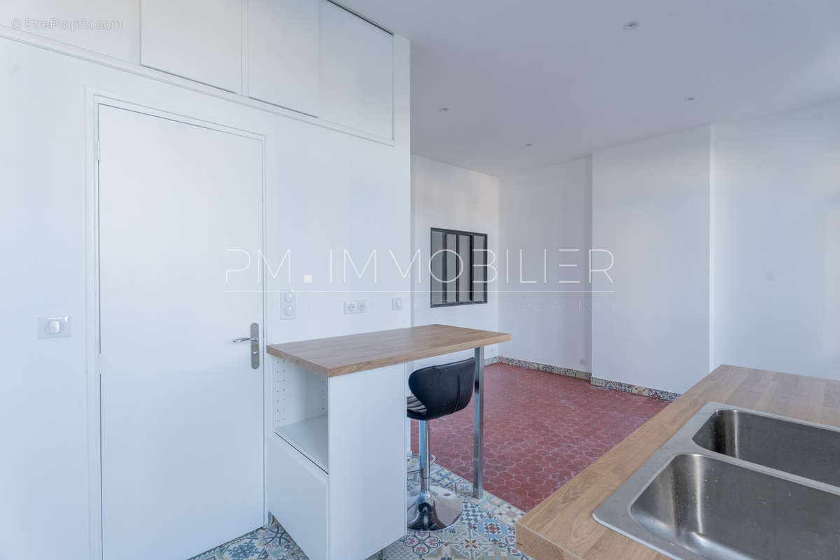 Appartement à MARSEILLE-5E