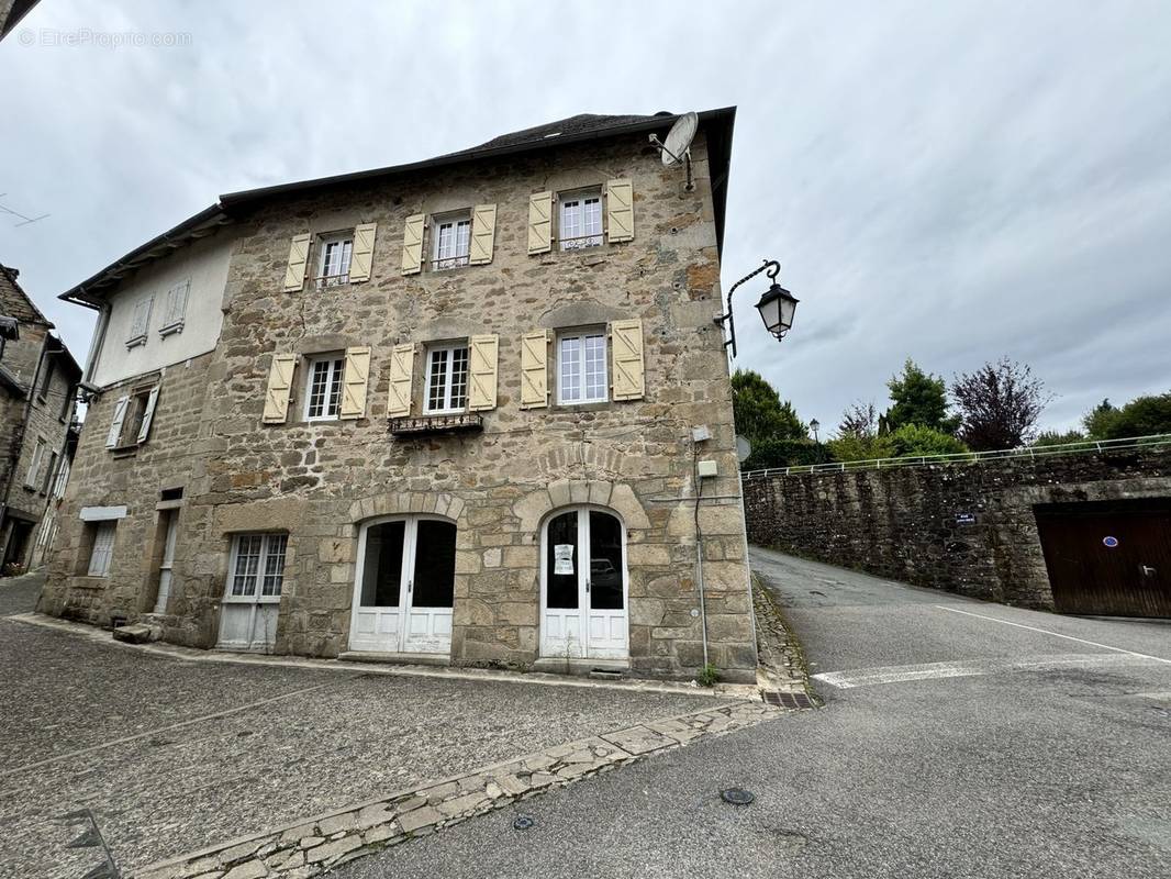 Maison à CORREZE