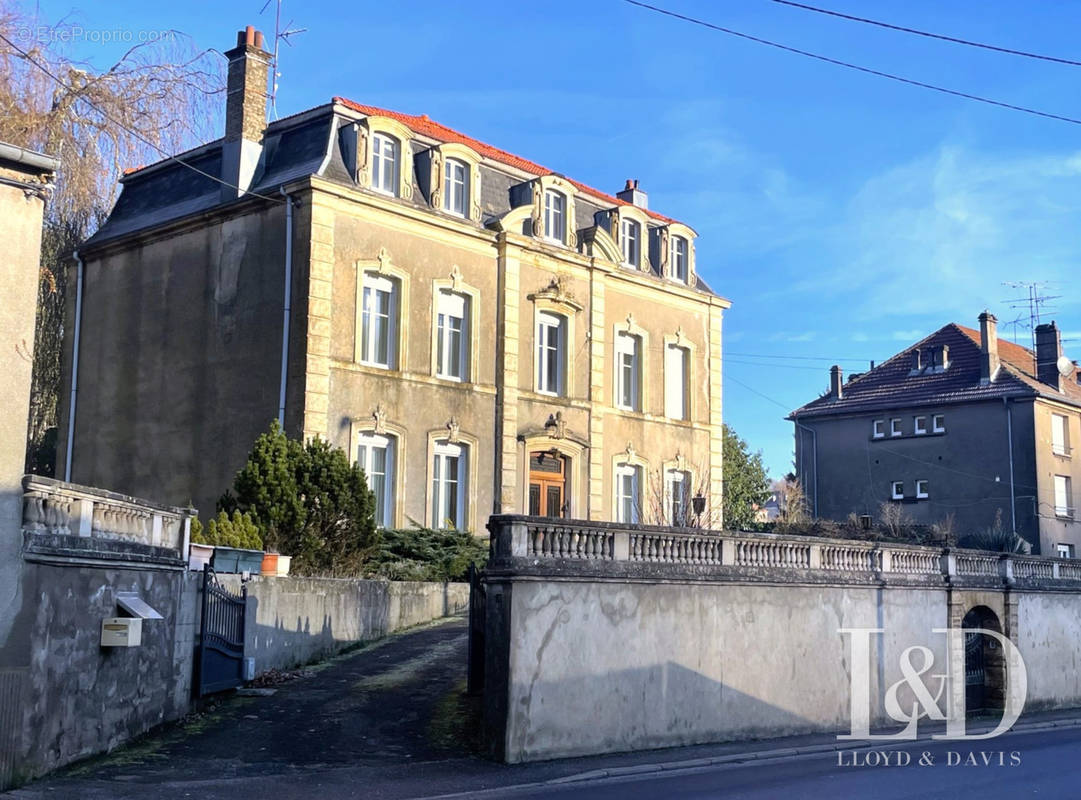 Maison à SAULNES