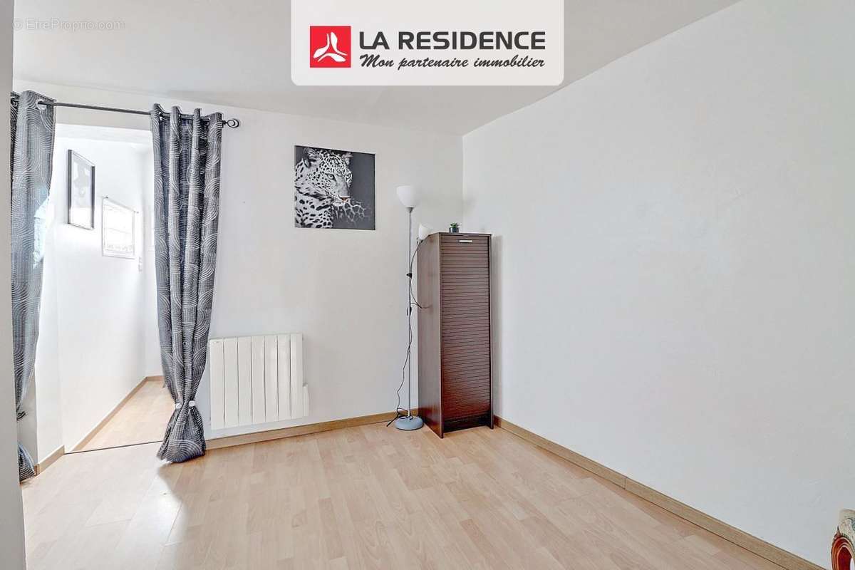 Appartement à LES ALLUETS-LE-ROI