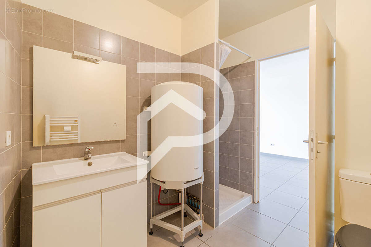 Appartement à MARSEILLE-3E