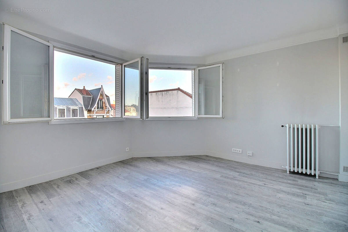 Appartement à COLOMBES