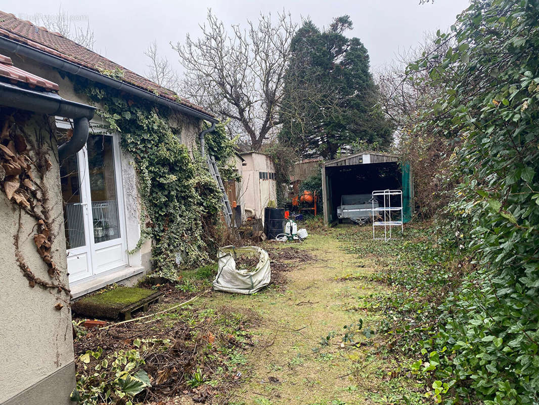 Maison à FLEURY-LES-AUBRAIS