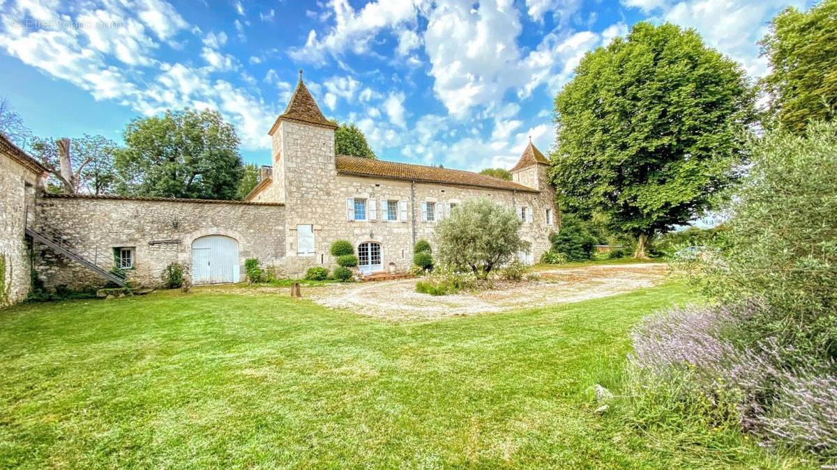 Maison à LAUZERTE