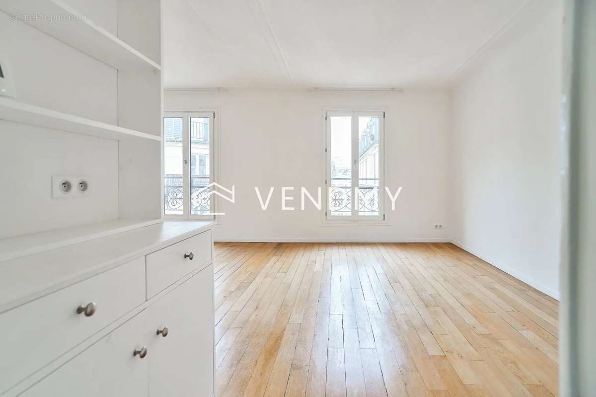 Appartement à PARIS-12E