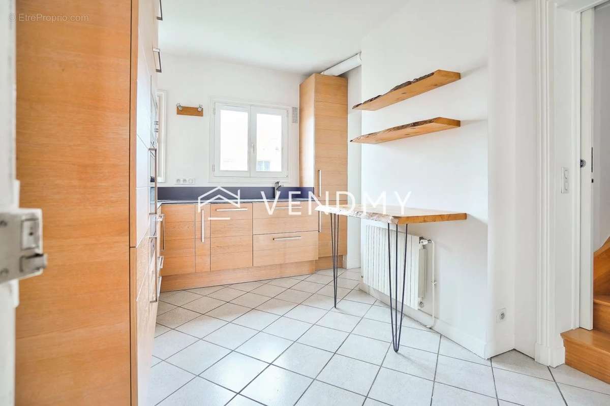 Appartement à PARIS-12E