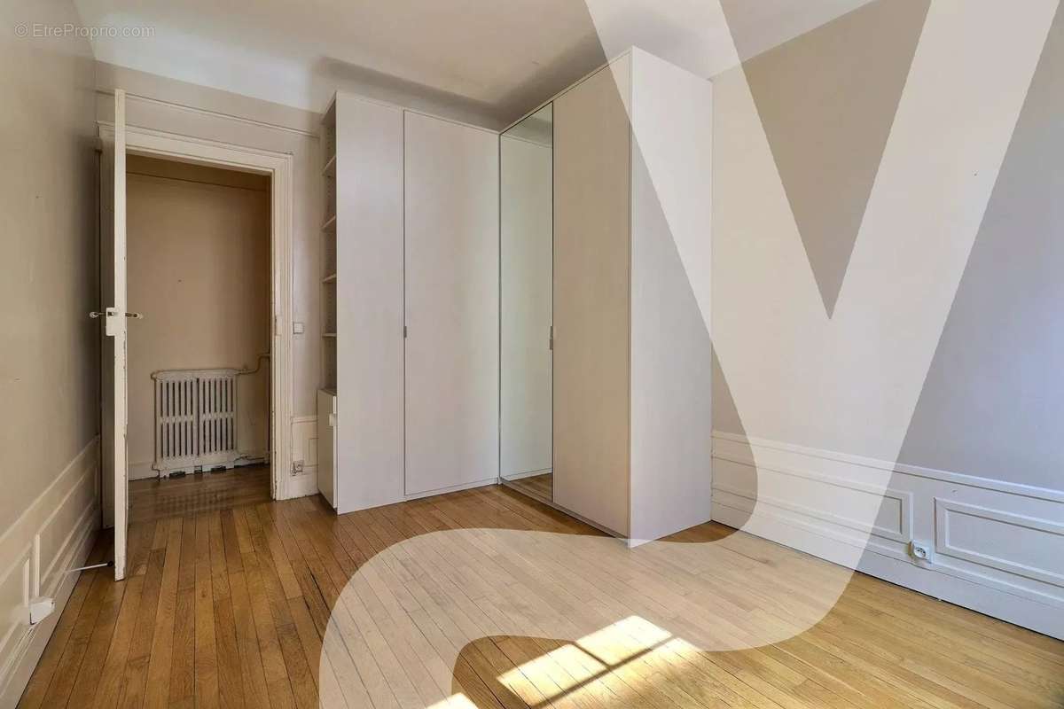 Appartement à PARIS-11E