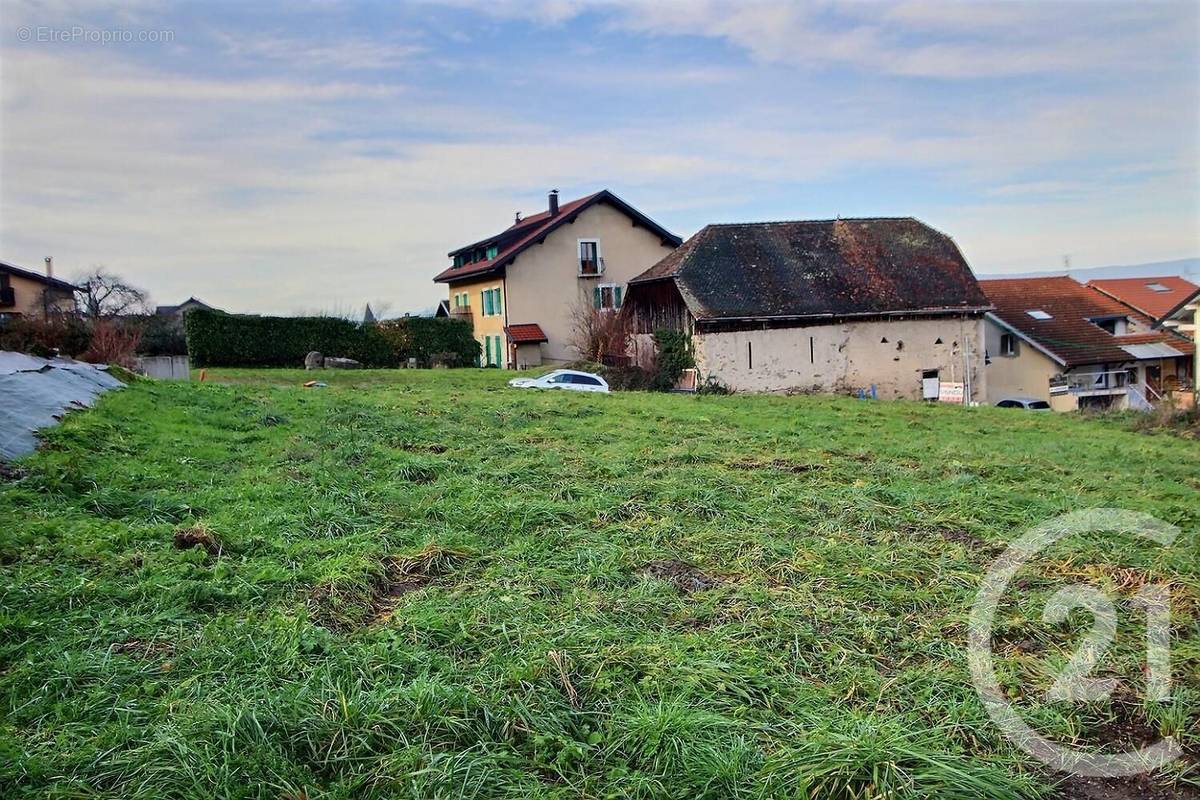 Terrain à PUBLIER