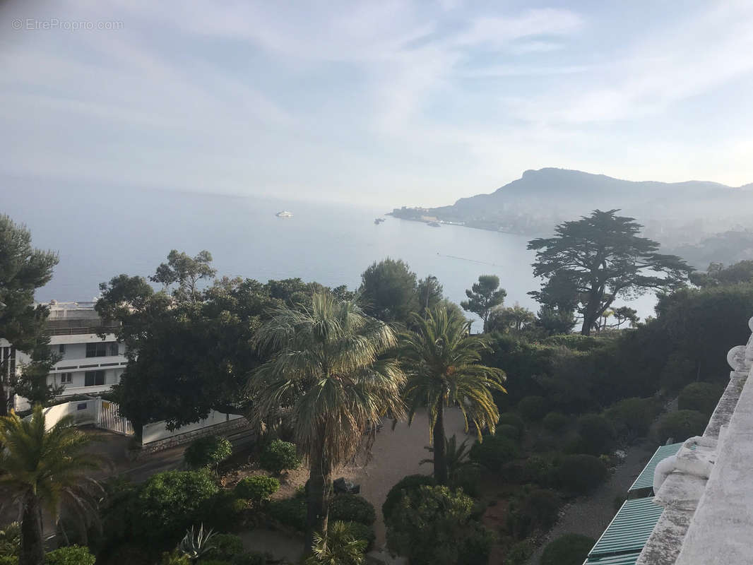 Appartement à ROQUEBRUNE-CAP-MARTIN