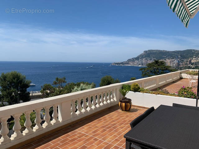 Appartement à ROQUEBRUNE-CAP-MARTIN