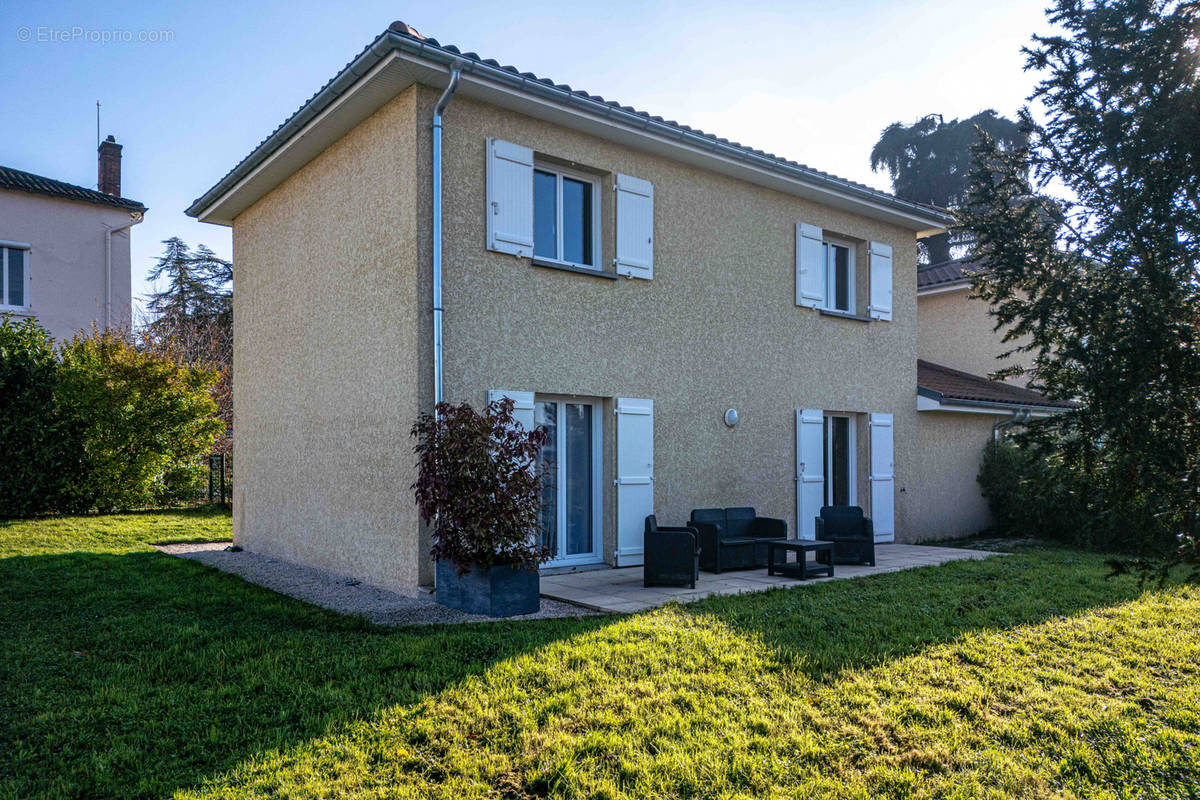 Maison à LENTILLY