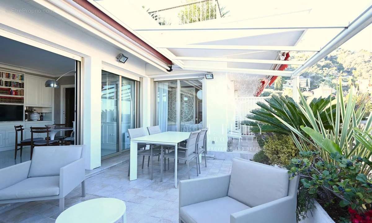 Appartement à MENTON