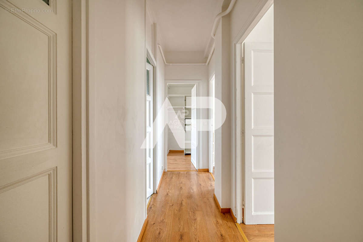 Appartement à NANTERRE