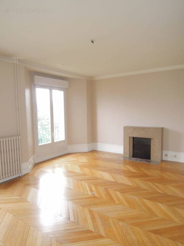 Appartement à MAISONS-ALFORT