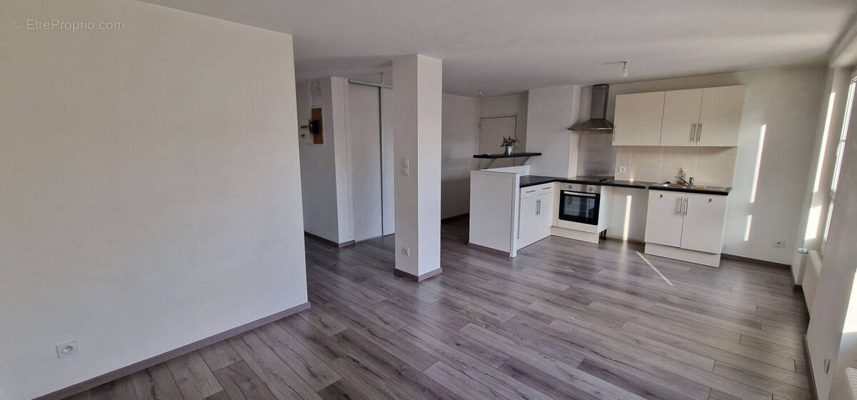 Appartement à LYON-9E