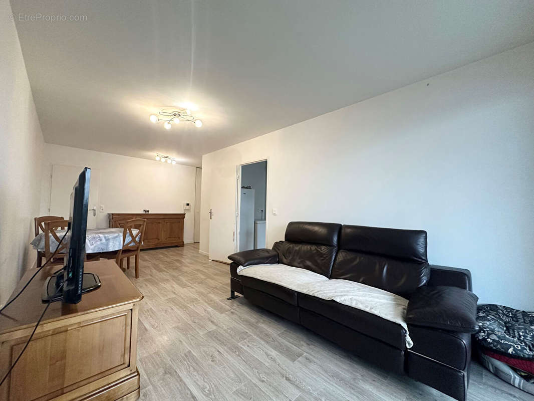 Appartement à EPINAY-SUR-SEINE