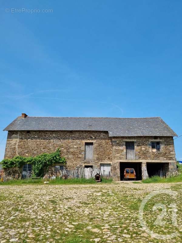 Maison à SAINT-ILLIDE