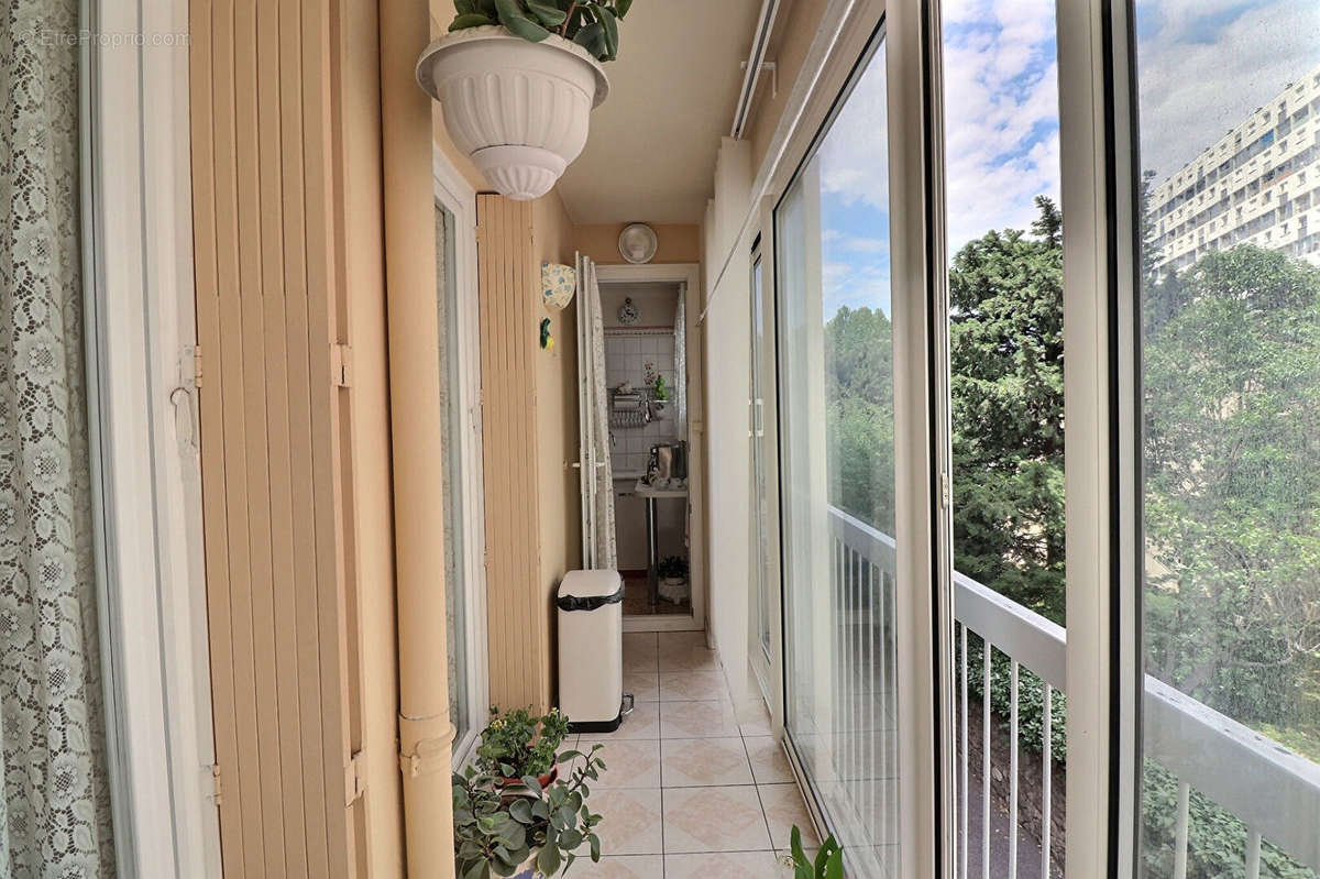 Appartement à MARSEILLE-12E