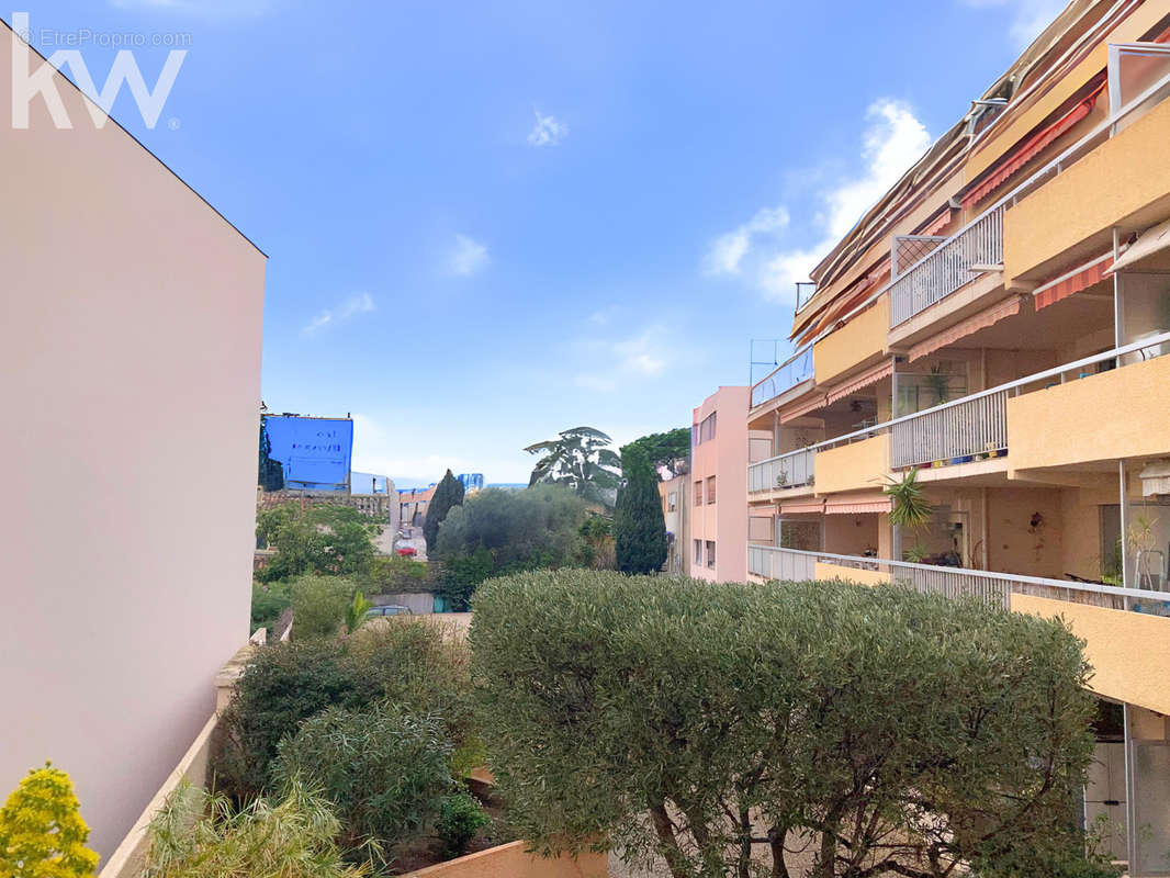 Appartement à HYERES