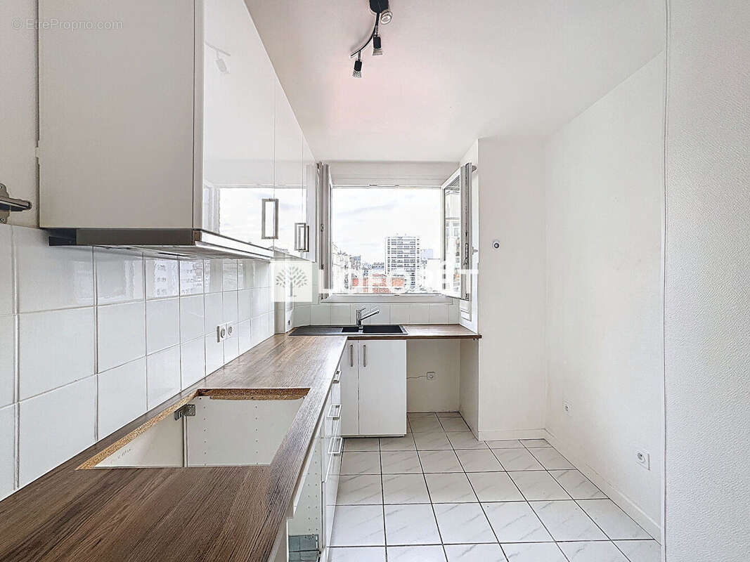 Appartement à PARIS-15E