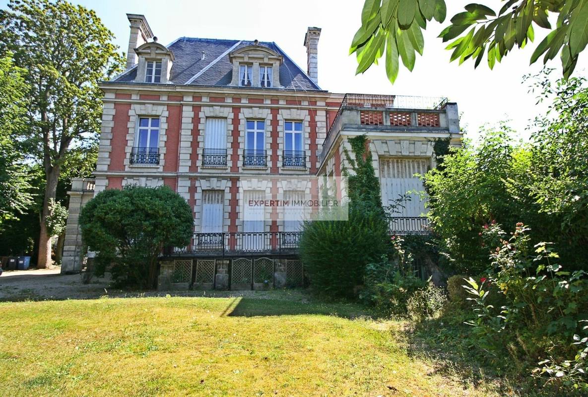 Appartement à VERSAILLES