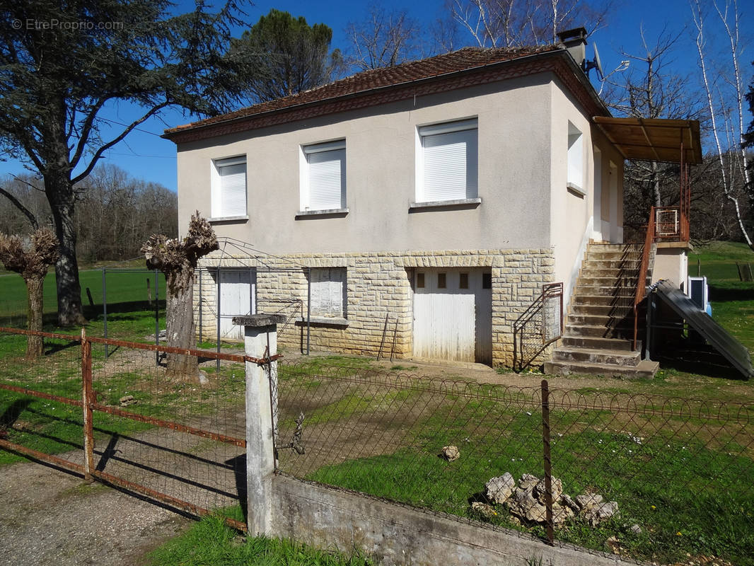 Maison à SAINT-JORY-LAS-BLOUX