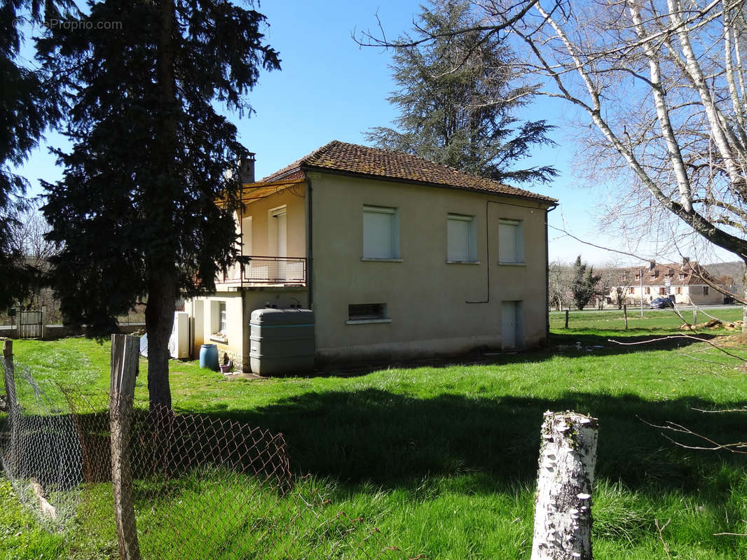 Maison à SAINT-JORY-LAS-BLOUX