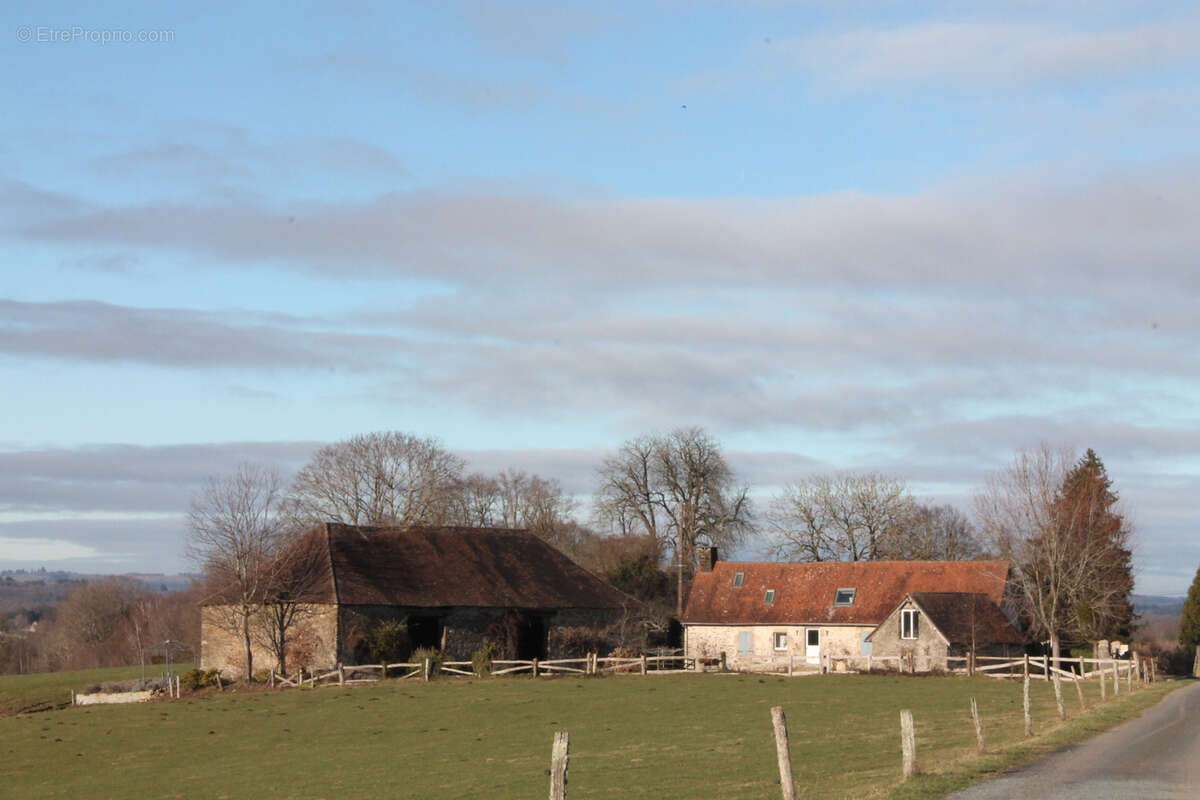 Maison à JUMILHAC-LE-GRAND