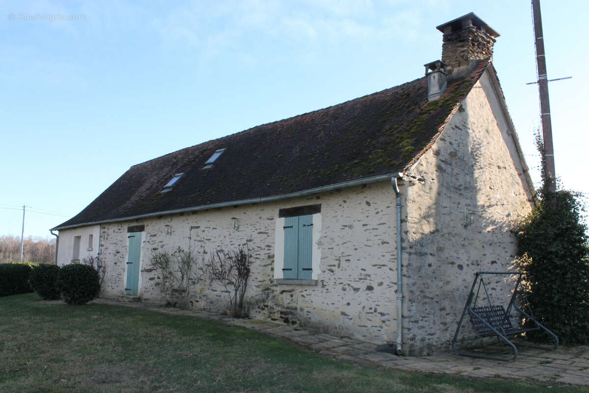 Maison à JUMILHAC-LE-GRAND