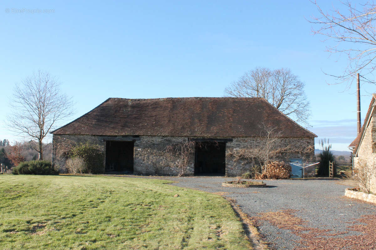 Maison à JUMILHAC-LE-GRAND