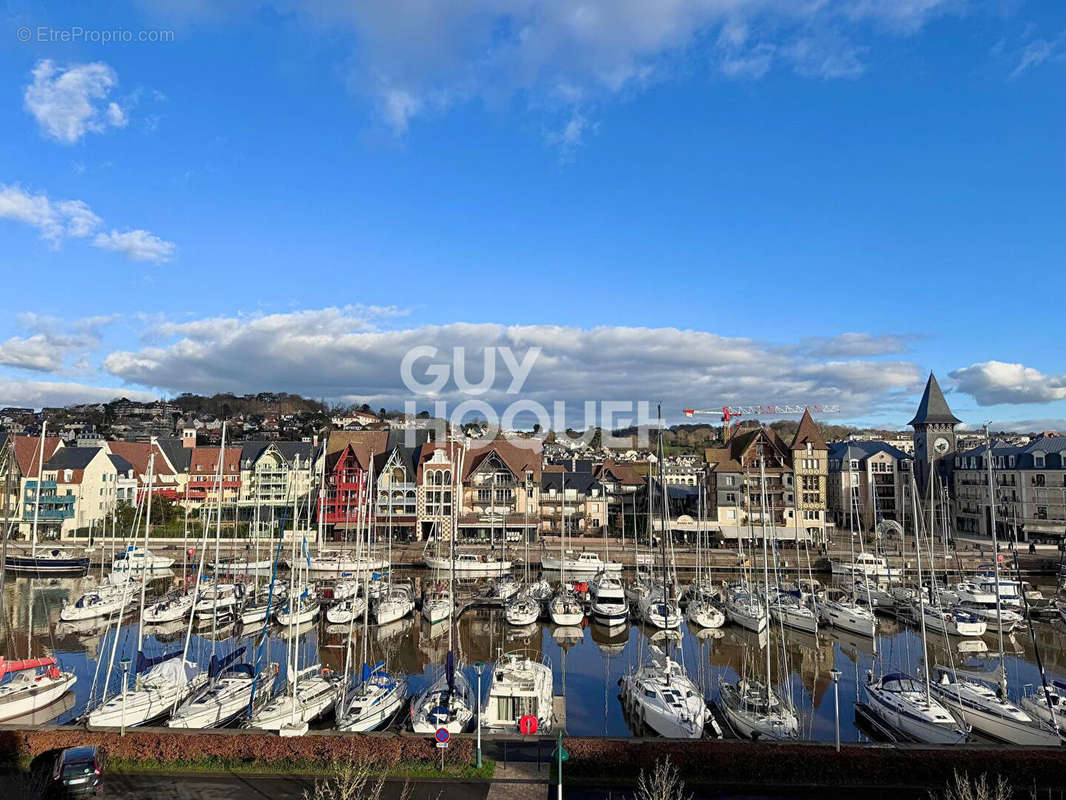 Appartement à DEAUVILLE