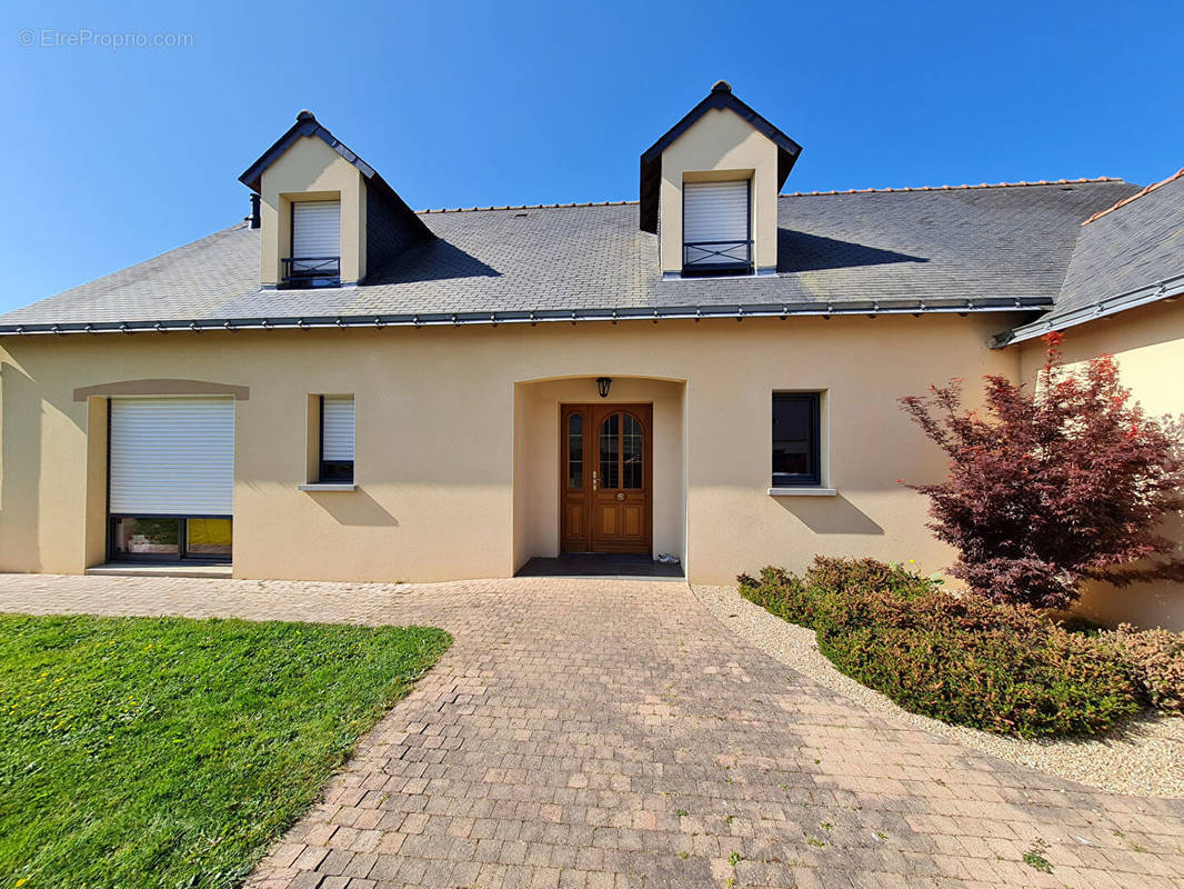 Maison à SAINT-AUBIN-DES-CHATEAUX