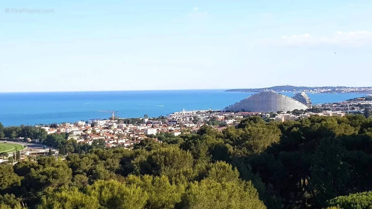 Appartement à CAGNES-SUR-MER