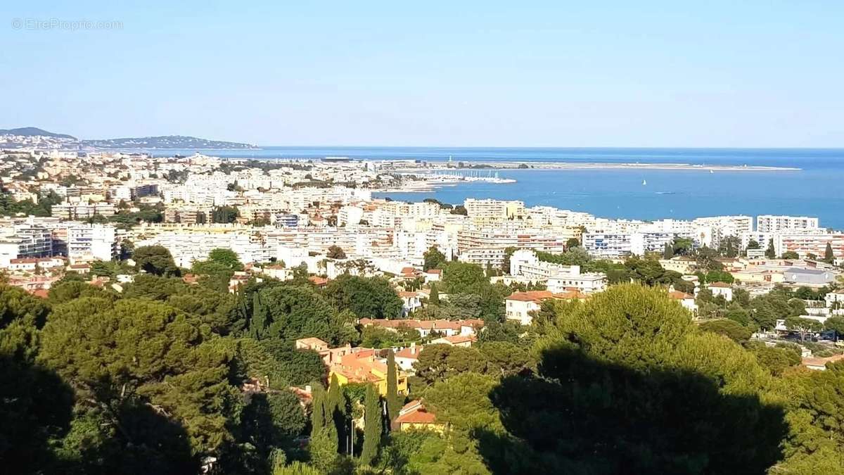 Appartement à CAGNES-SUR-MER