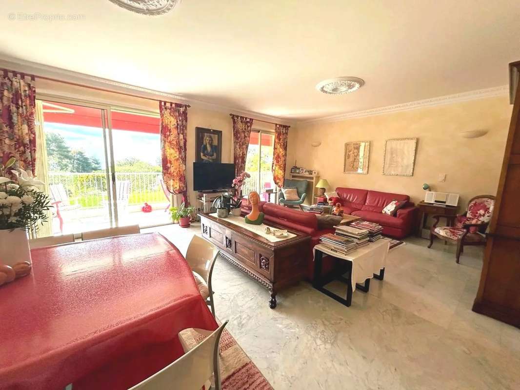 Appartement à CAGNES-SUR-MER