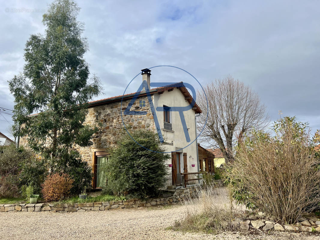 Maison à SAINTE-FLORINE