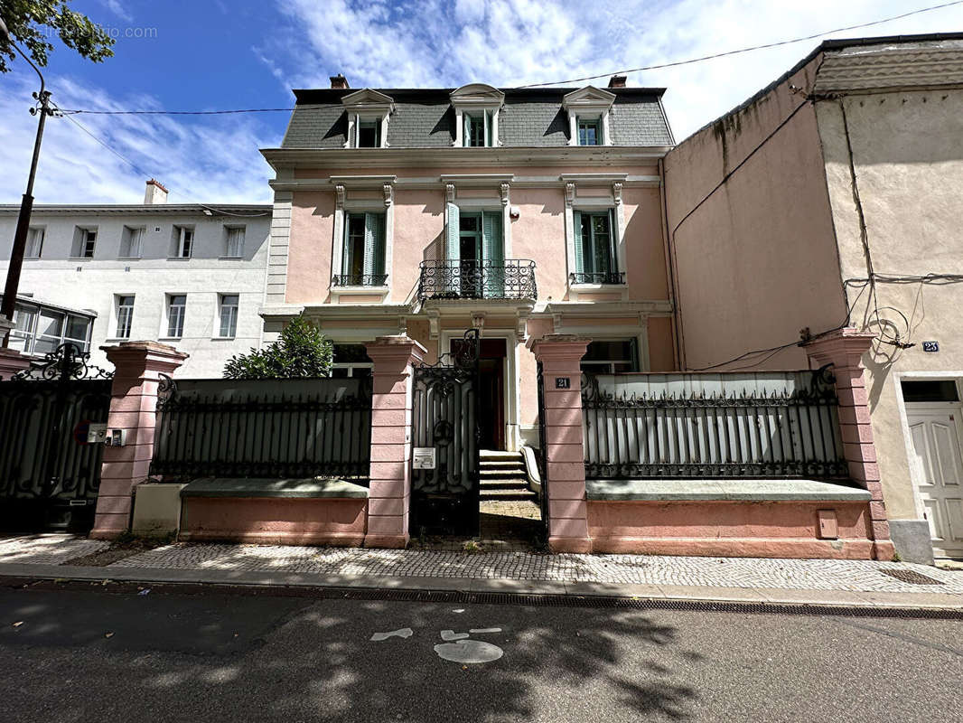 Appartement à GIVORS