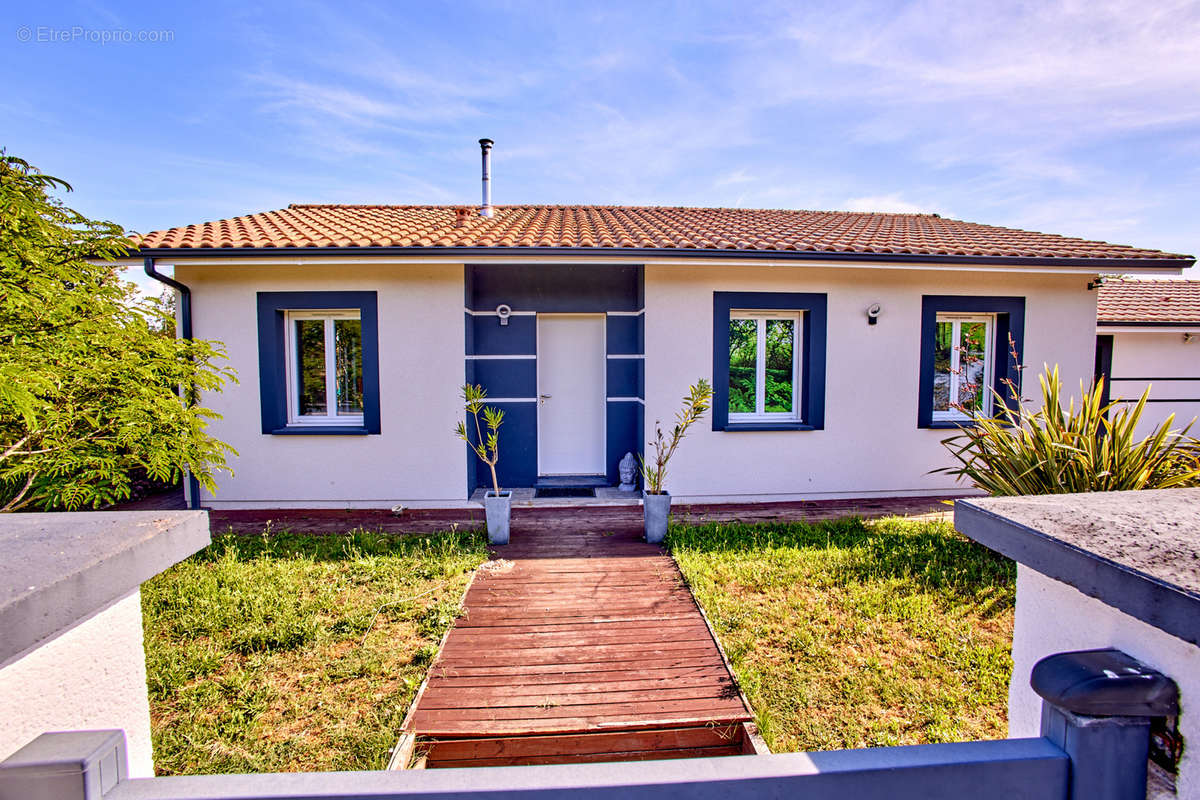 Maison à SAUGNACQ-ET-MURET