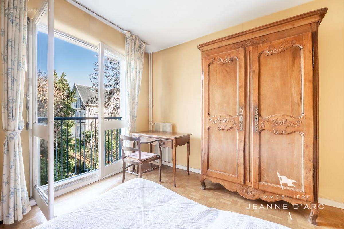 Appartement à VERSAILLES