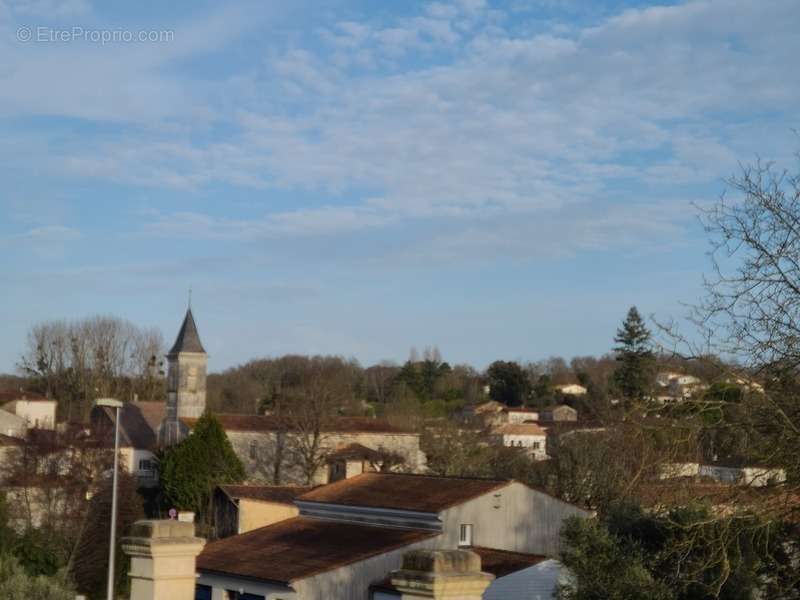 Maison à LA CHAPELLE-DES-POTS