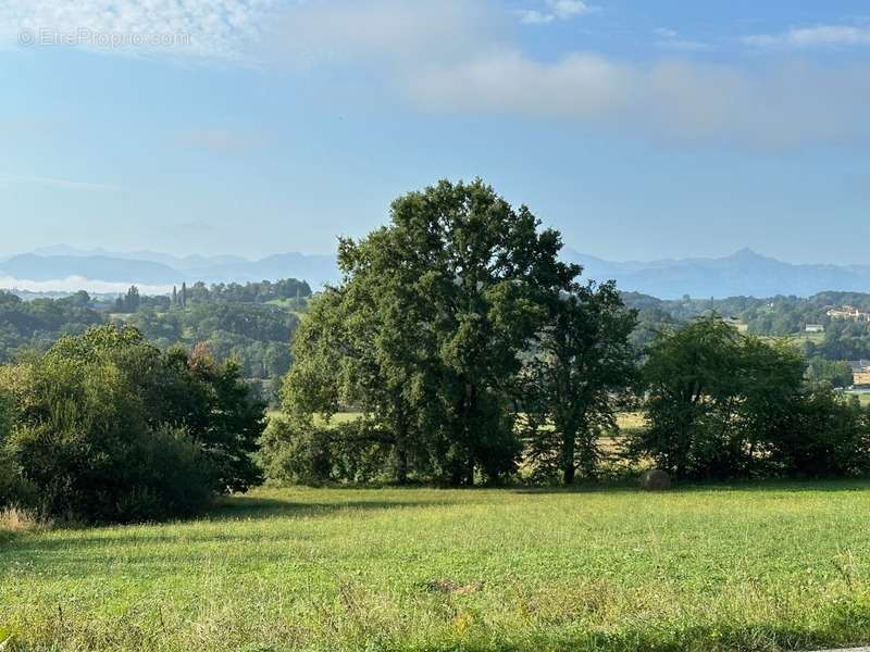 Terrain à TARBES