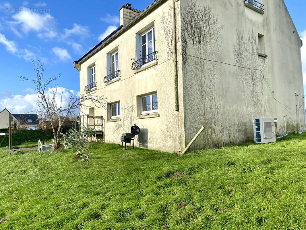 Maison à BOURG-BLANC