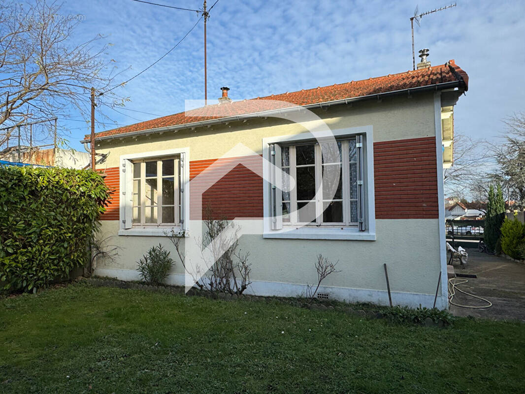 Maison à MONTREUIL